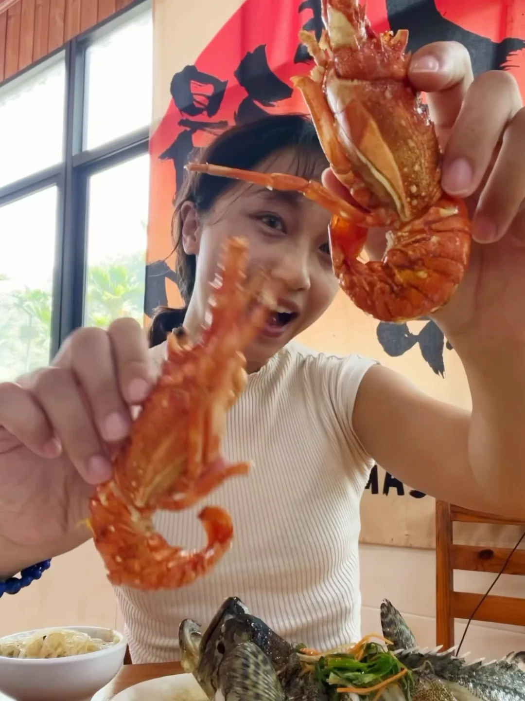 海南人究竟在搞什么，在石梅湾的给我去吃他