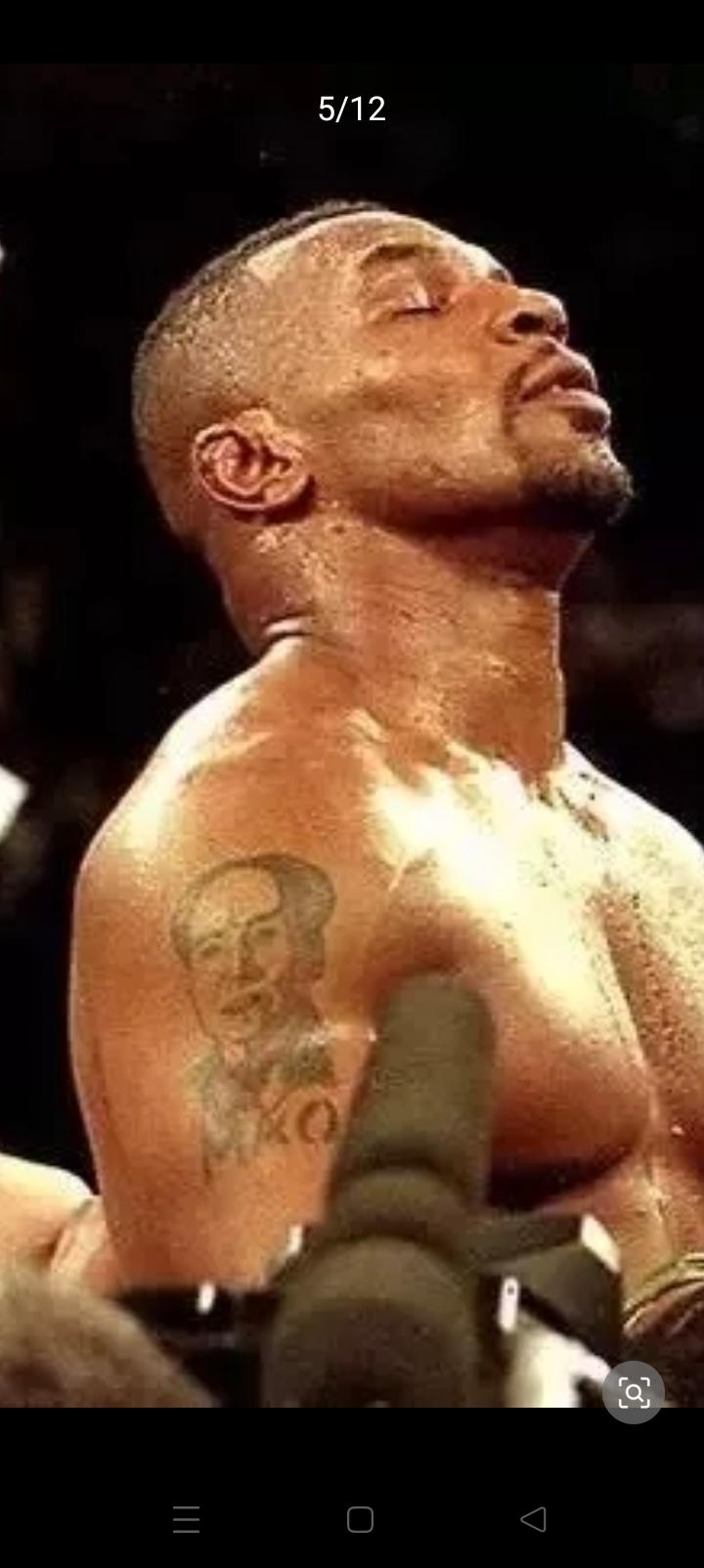 泰森的纹身，“砸烂不平等的旧世界”。
1992年由于冲动判刑六年，在狱中刻苦阅读