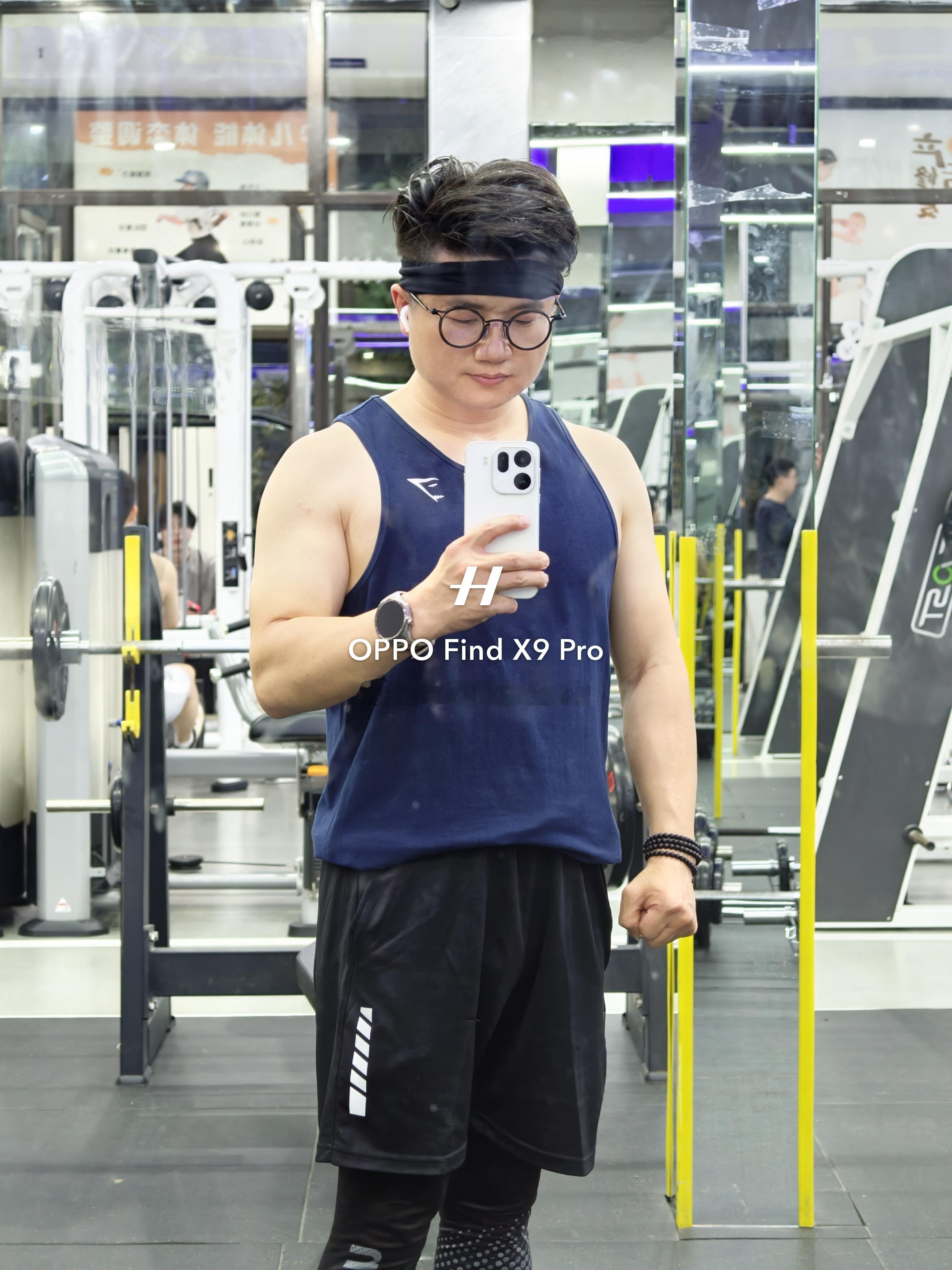 健身打卡 2026 年第 32 次！ 今天李老师来当陪练的！状态都很不错！800