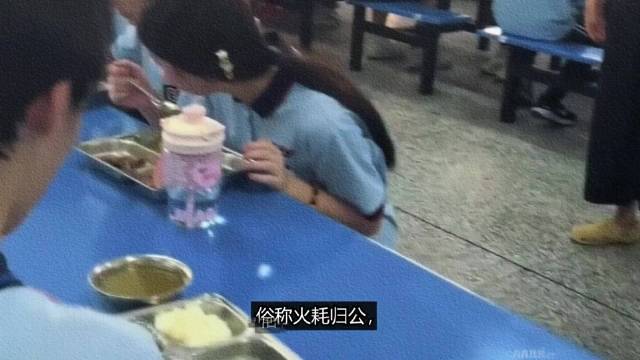 事实胜于雄辩！数据显示，近35年中国男性平均身高增长超10厘米，全球最快；而日本学生却因吃不饱，平均