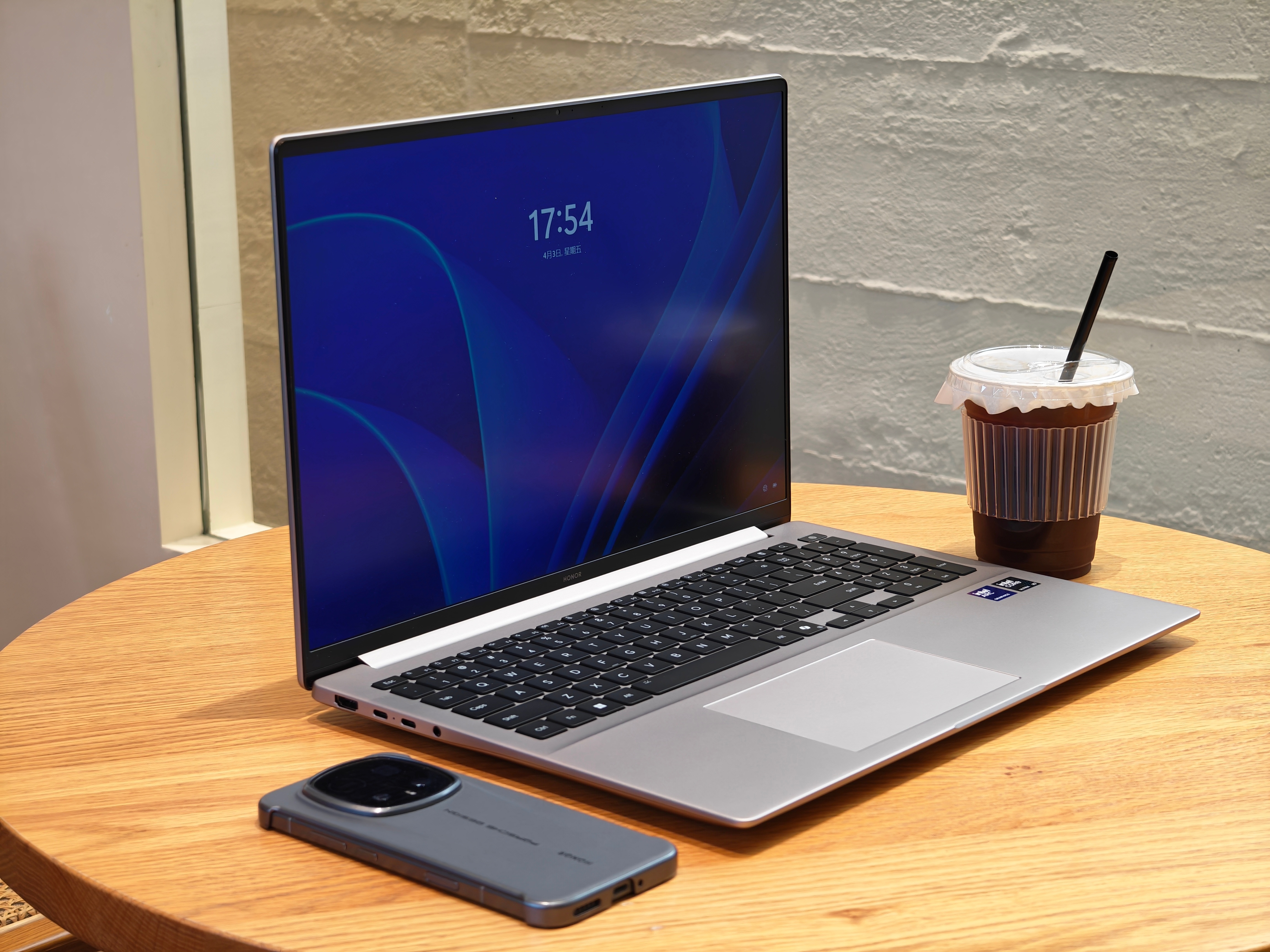 这次耀子的PC桌面有一个新玩法这可能就是要改变Windows桌面的第一步数码资讯