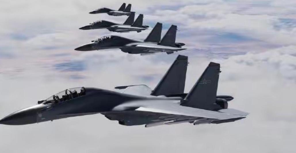 美军10架F-16逼近京津冀外海，中方大批战机围堵，透露出三大信号！


202