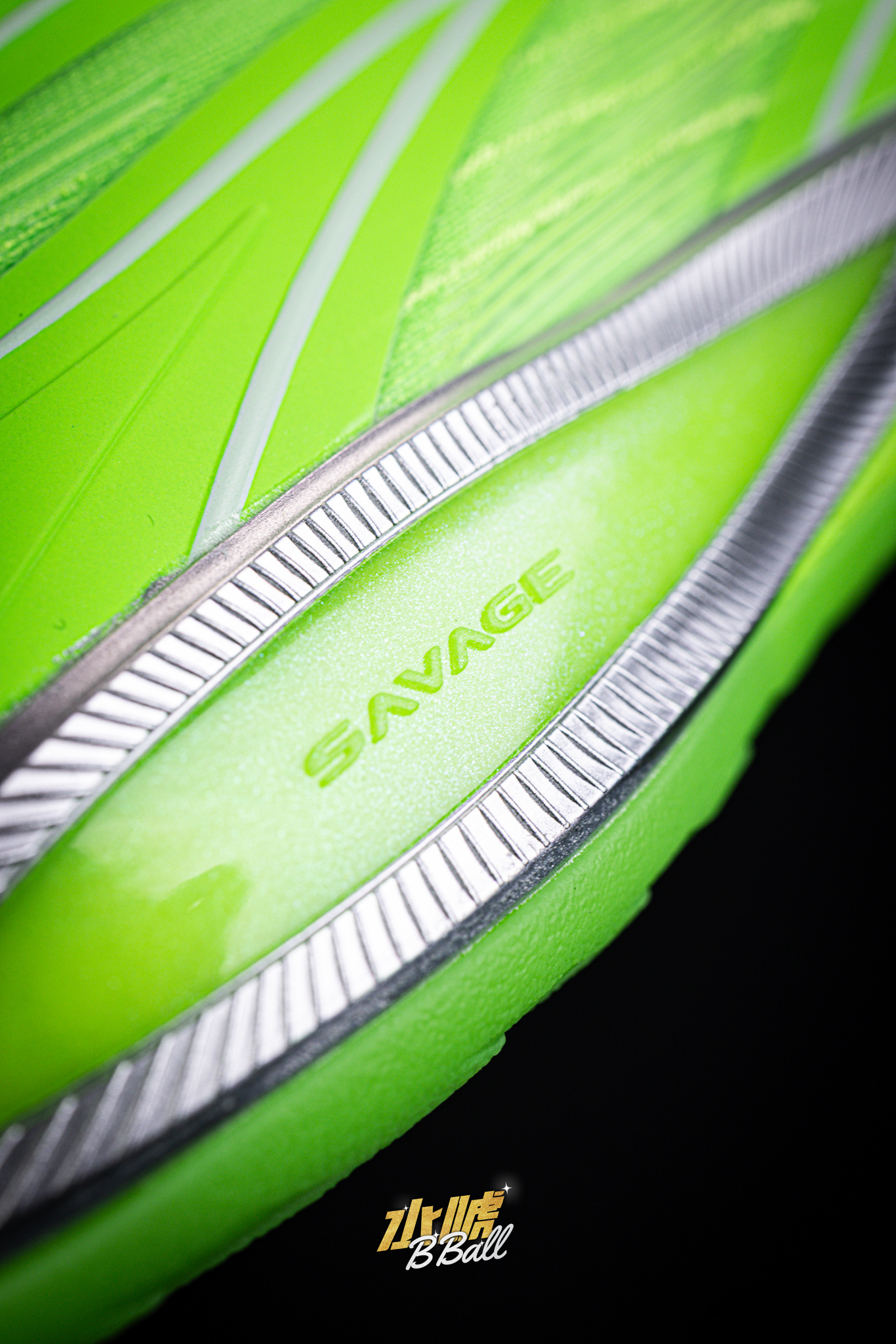 水唬开箱 够轻才够狂，290g确实有狂的资本Colorway也挺狂，但我喜欢(ಡ