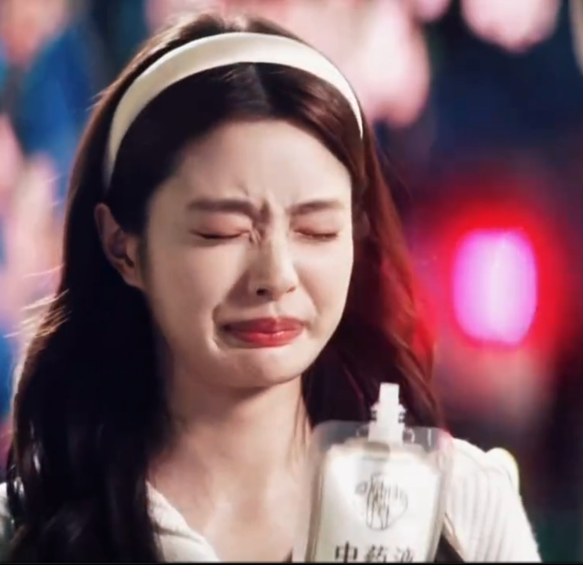 徐若晗演我喝中药 好能够get到徐若晗喝中药时候的表情，尤其是这种苦涩的感觉都蔓