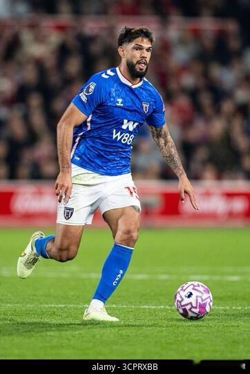 周日 英超看法004 桑德兰VS利兹联本场赛事初始数据给予桑德兰与利兹联同档定位