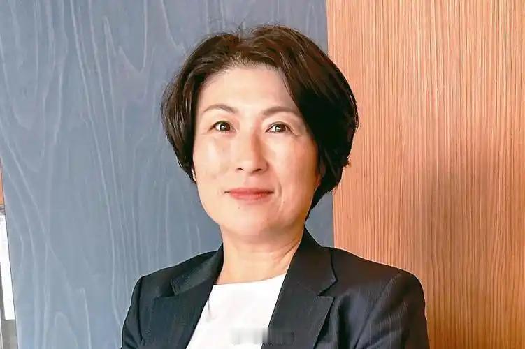 6月24日，郑丽文赴台东主持任内首场行动中常会，力挺因海峡论坛争议受查处的台东县