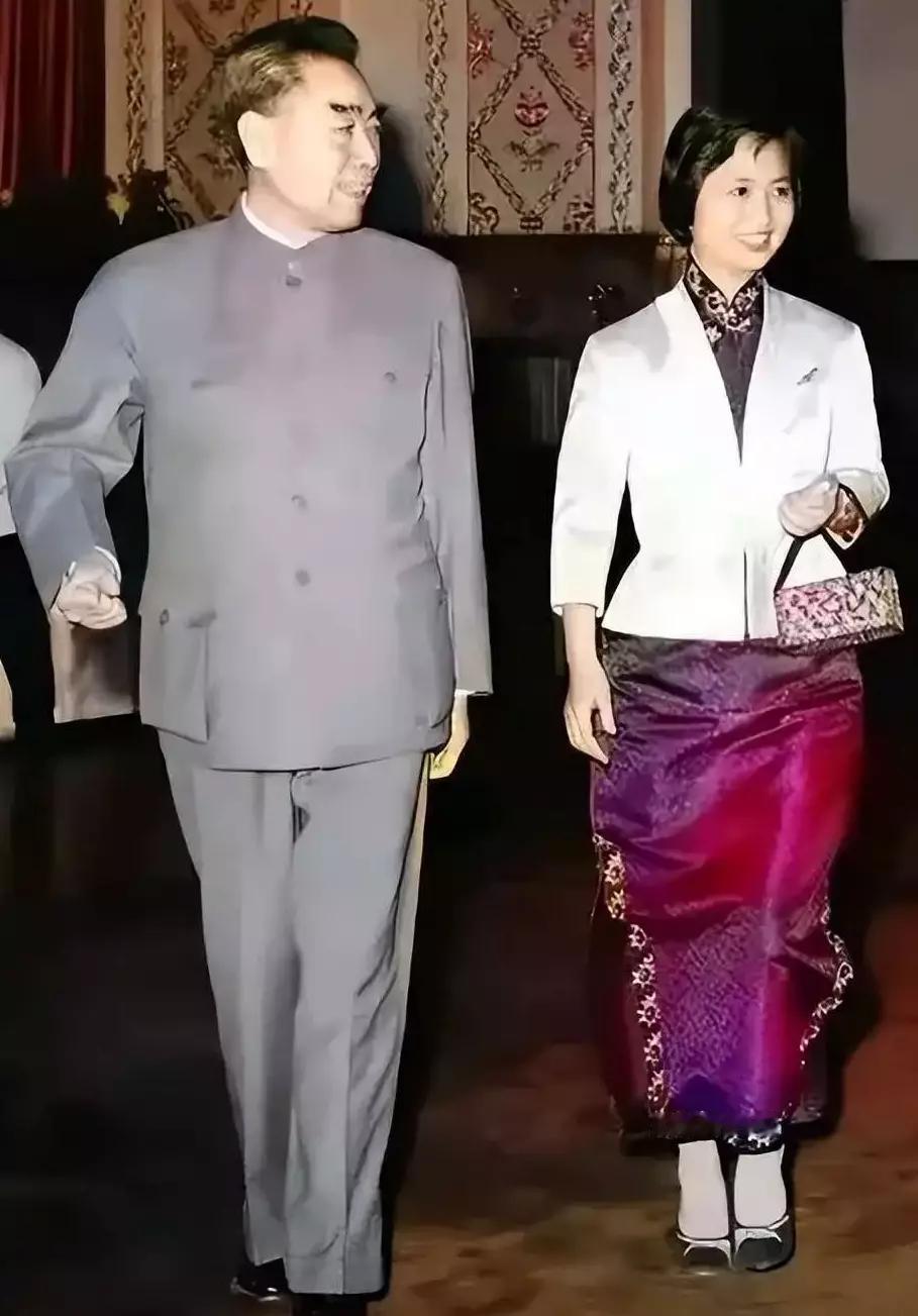 1972年陈毅元帅逝世后，其夫人张茜把陈毅的诗词都整理起来，汇编成《陈毅诗词选集