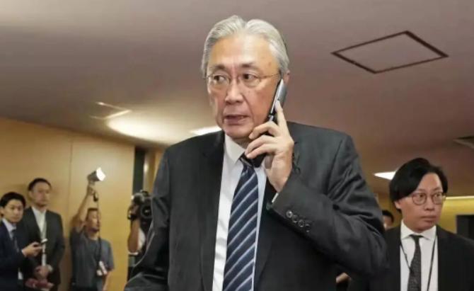 古屋圭司：中方为什么拿他开刀

昨天，中国外交部的一纸制裁令，将日本自民党众议员