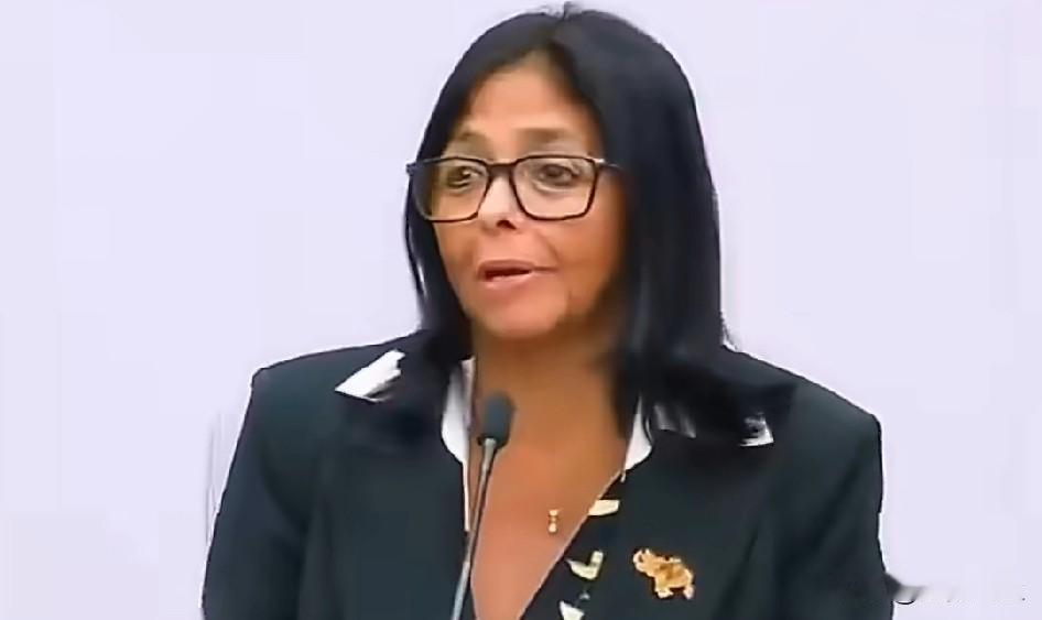 委内瑞拉总统罗德里格斯呼吁美国解除所有制裁，建立长期稳定的能源合作关系。

罗德