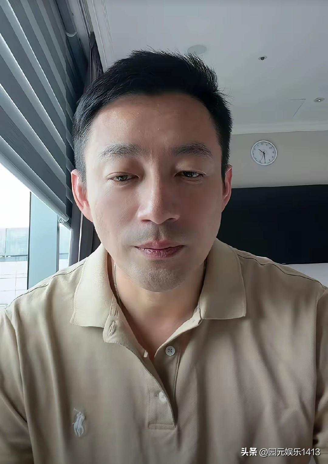 汪小菲这两天都不敢直播了，被骂惨了。
    张兰又到公司去开会去了。洋总和安总