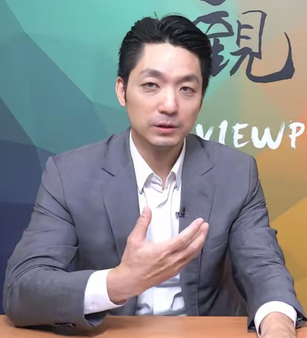 蒋万安接受台湾名嘴唐湘龙专访，结果蒋万安都不敢承认自己是中国人，只坚持说自己是台