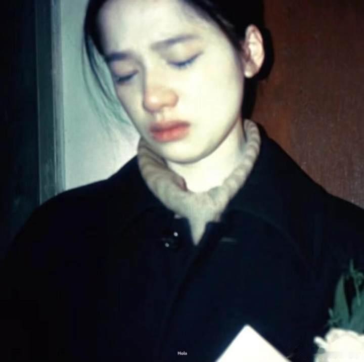 张婧仪回忆坐在地上爆哭让张婧仪爆哭的事是什么张婧仪坦诚回忆独自坐在地上崩溃大哭的