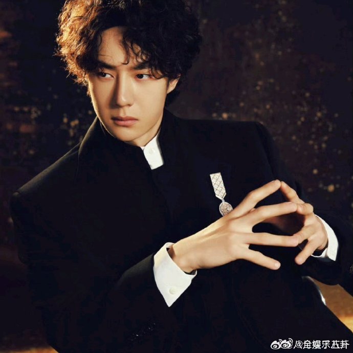 被王一博拒绝了王一博又一次拒绝了我王一博 中山装 王一博穿中山装尽显东方风骨，立