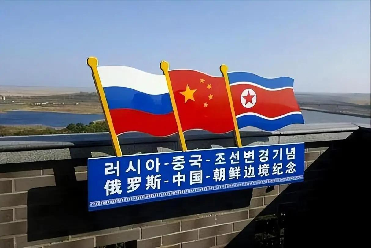 美国敢不敢打朝鲜？答案是，不敢！不是美国打不过朝鲜，也不是美国害怕朝鲜的洲际导弹