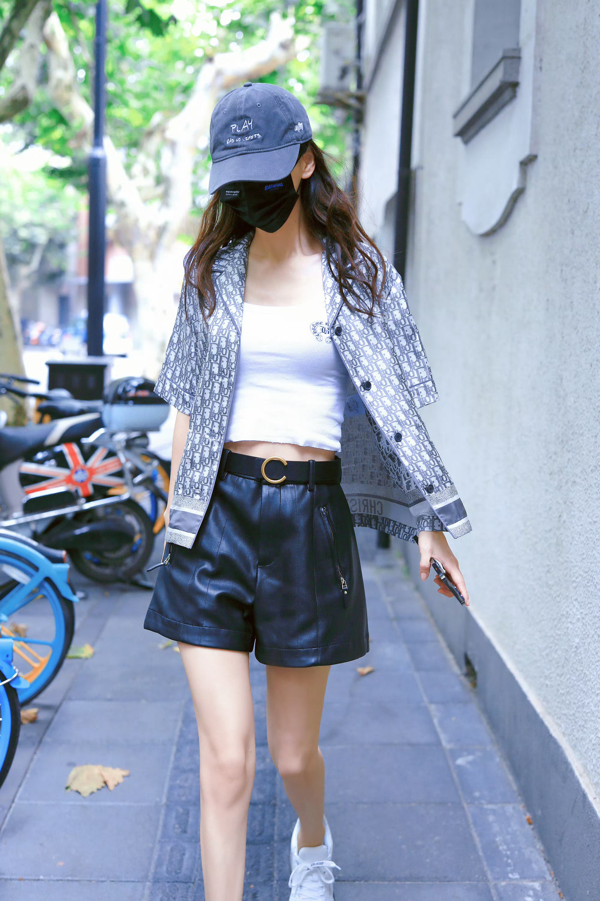 Angelababy13岁旧照杨颖私服好美