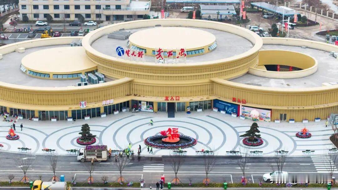 武黄高速上的原蒲团服务区摇身一变成了武昌鱼服务区，这可是湖北高速首个以鱼命名的服
