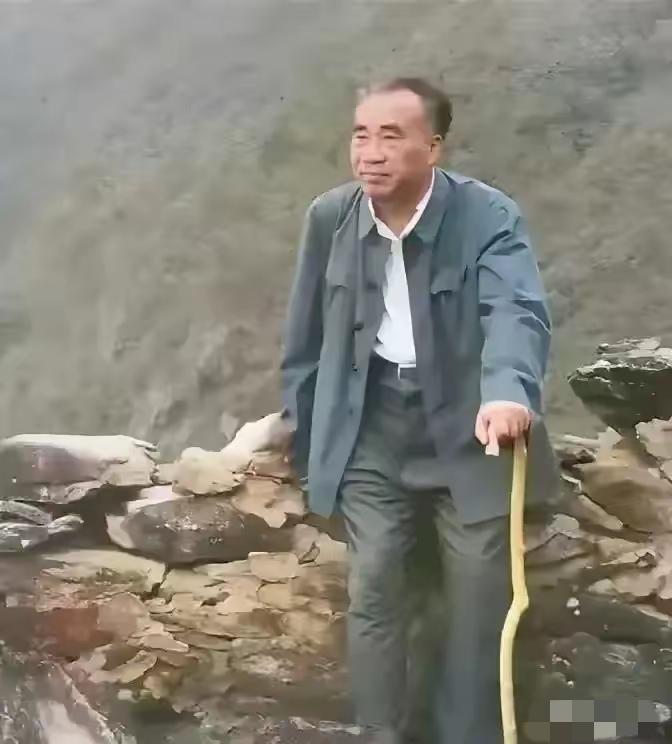 老人家走了50年了，永远的朱总司令[祈祷][祈祷][祈祷]