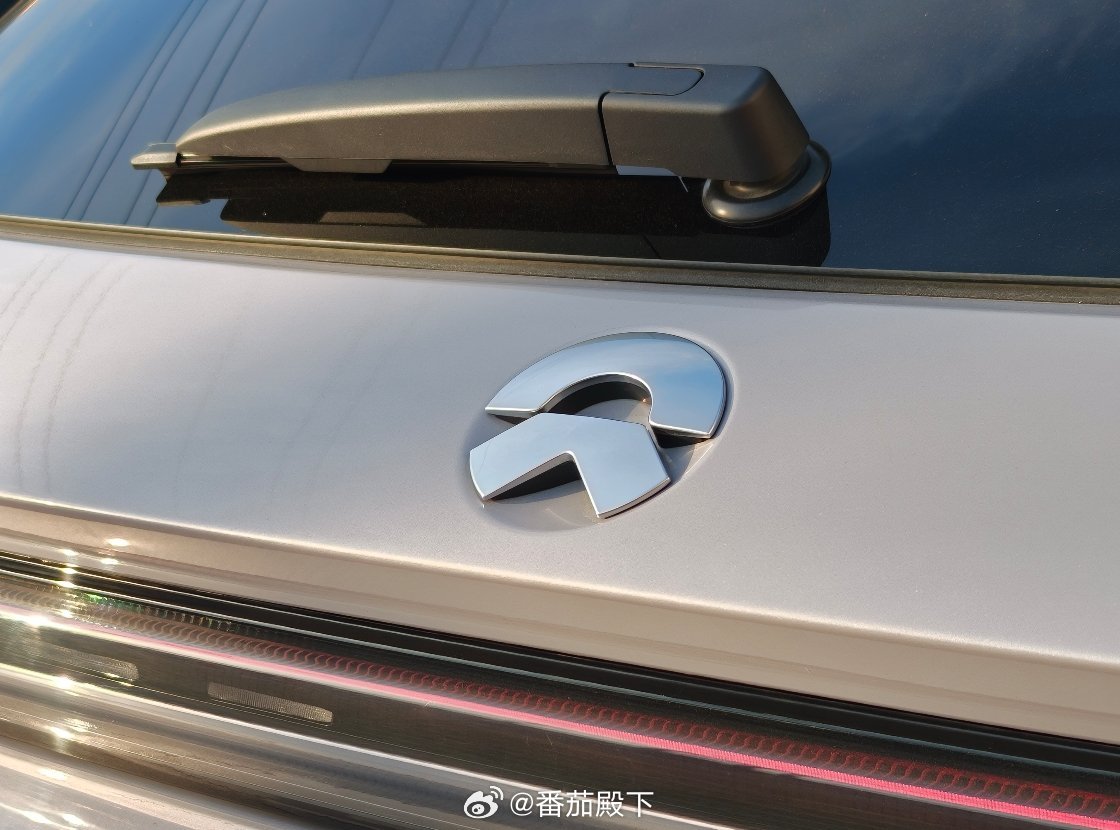 从产品设计、UI设计到智能化体验……蔚来和理想是最接近苹果的两家车企。蔚来车主和