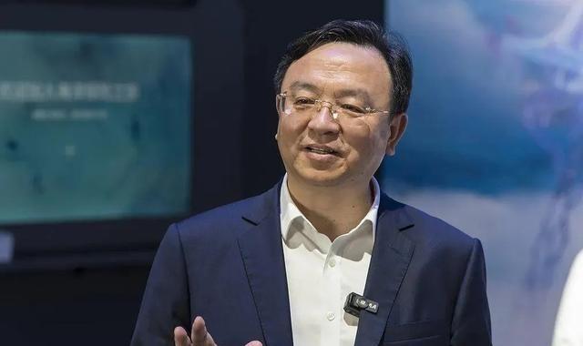 比亚迪用远程锁车，直接给全世界的外贸生意上了一堂最硬核的课。以前中国车企出海，最