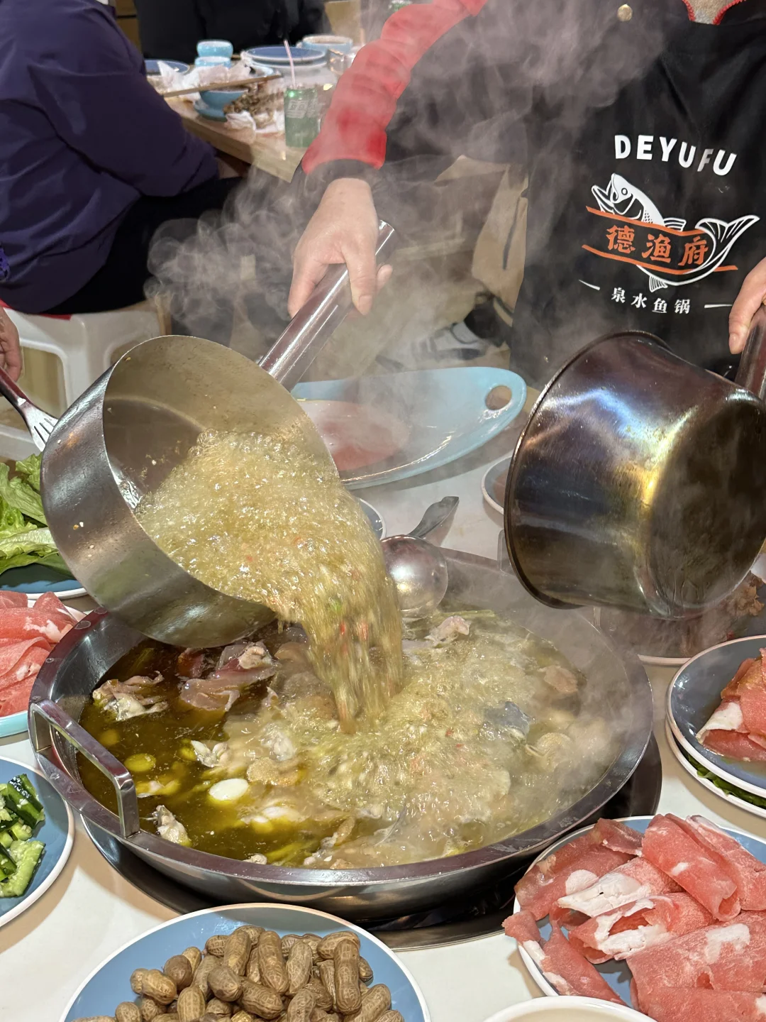 🐟藏在犀浦巷子里的自助鱼火锅，好吃到跺脚！