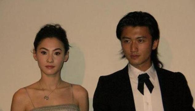 张柏芝三儿子生父传了快八年。

2018年12月17日，张柏芝工作室正式公布消息