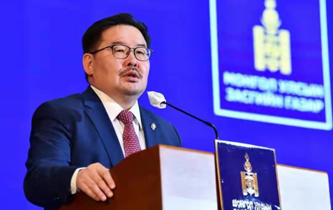 政治动荡的蒙古国，刚任职四个月的“亲中总理，”又被解职。
     2025年1