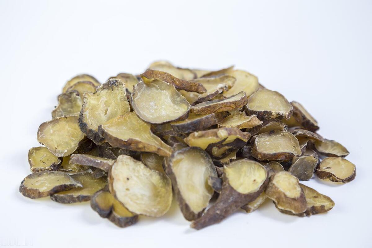 我以附子为君，从没让脂肪瘤患者做过手术，我想说的是：真正的大夫是逆流而上，而不是