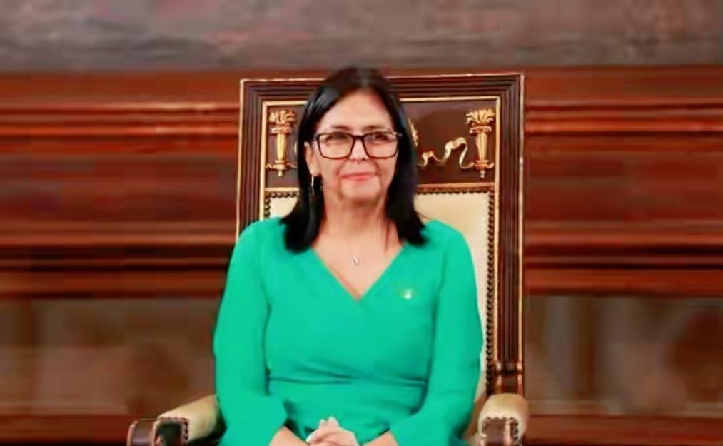 向特朗普摊牌！委代总统撕下面具，亲率几十万大军，决意硬刚美国！



1月3日，