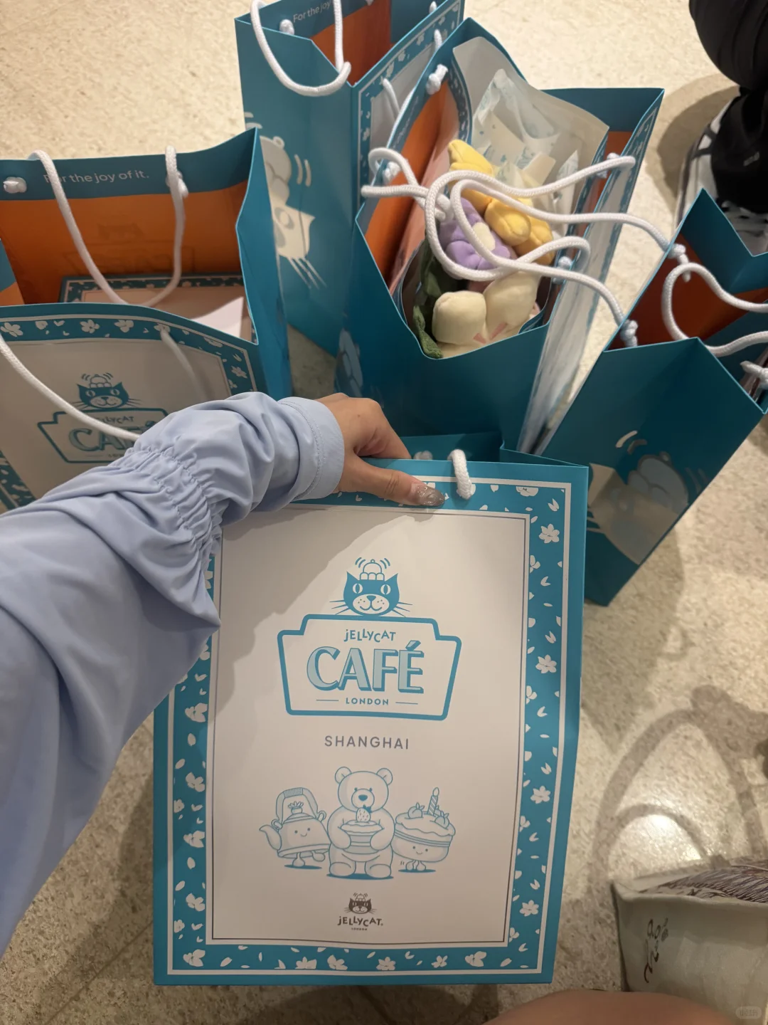 上海JC限定旗舰店😍➗