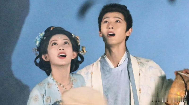 李昀锐和孟子义的粉丝真是闷声干大事，这下孟子义是不是就不用再羡慕徐志胜了！

孟