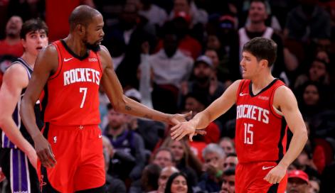 谁是赢球功臣？5人满分2人救赎

2月27日，NBA常规赛继续进行，休斯敦火箭客