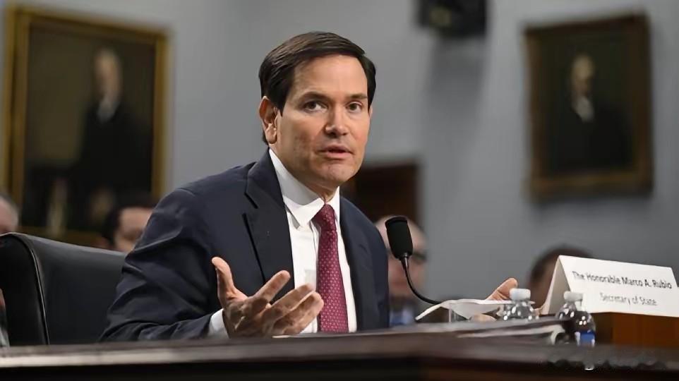 嚯，卢比奥这国务卿当得，真是把“甩锅”玩出了新高度！特朗普那边放完狠话，他转头就