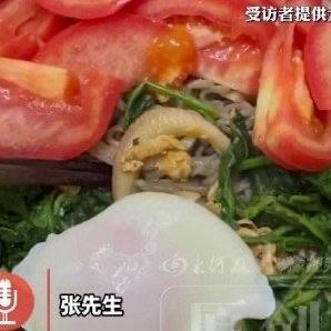 最近刷到这个河南大哥的减肥事，真的看得我眼睛都直了，谁能想到平时餐桌上普普通通的