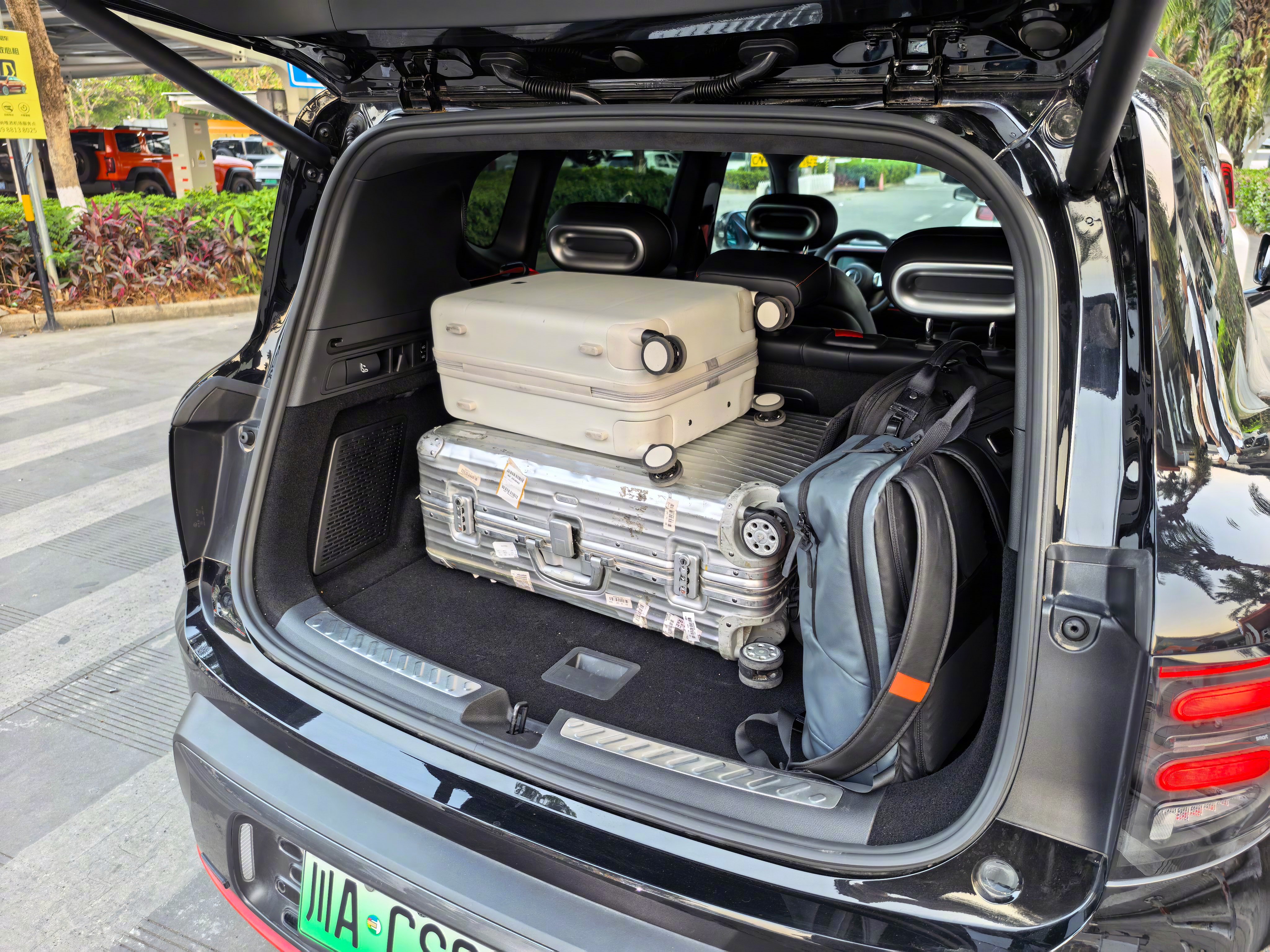 这次泼水节节目，感谢smart精灵5赞助，史上最大smart，4.7米纯电SUV