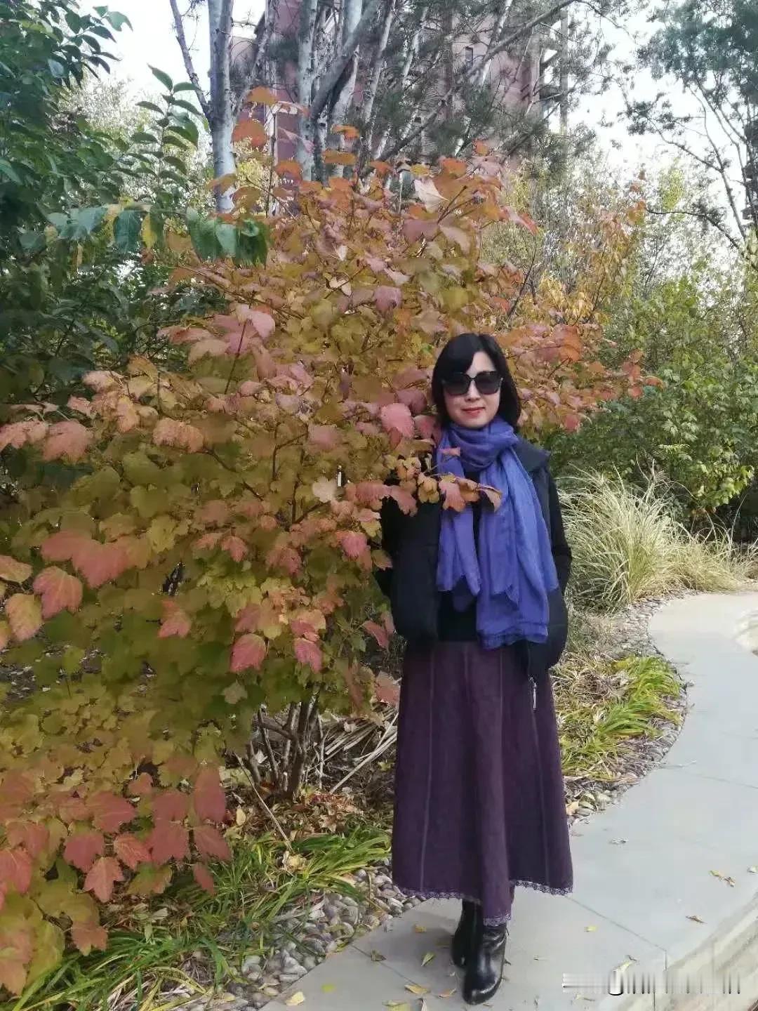 说说我的半身裙

到了我们这个年龄段，六零后身体代谢功能减弱，腰腹部赘肉堆积，感