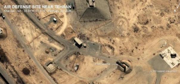 仗还没真正打起来呢，伊朗的防空底牌就被人掀了个底朝天。

有卫星照片直接曝光，伊