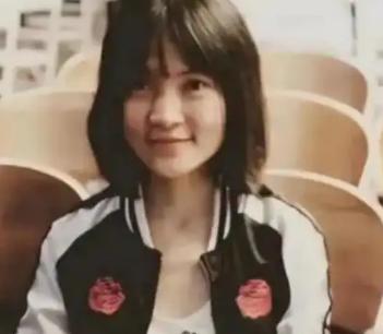 罪有应得！2023年，曾公开威胁“用核武打中国”的武汉大学985女硕士王懿，最终