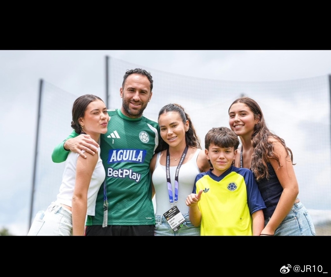 JR10J罗美丫来墨西哥了todosconjames