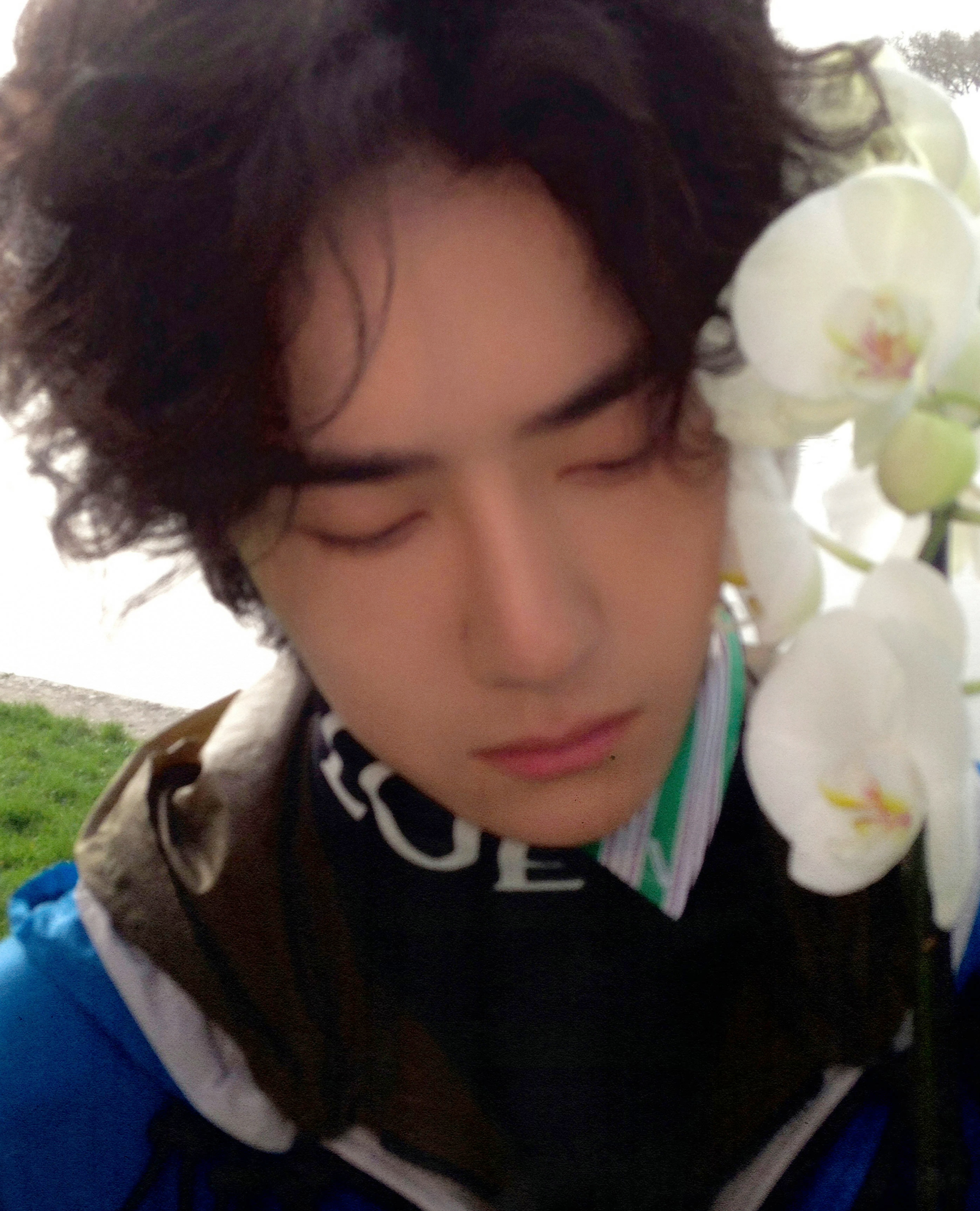 好天选的唇下痣