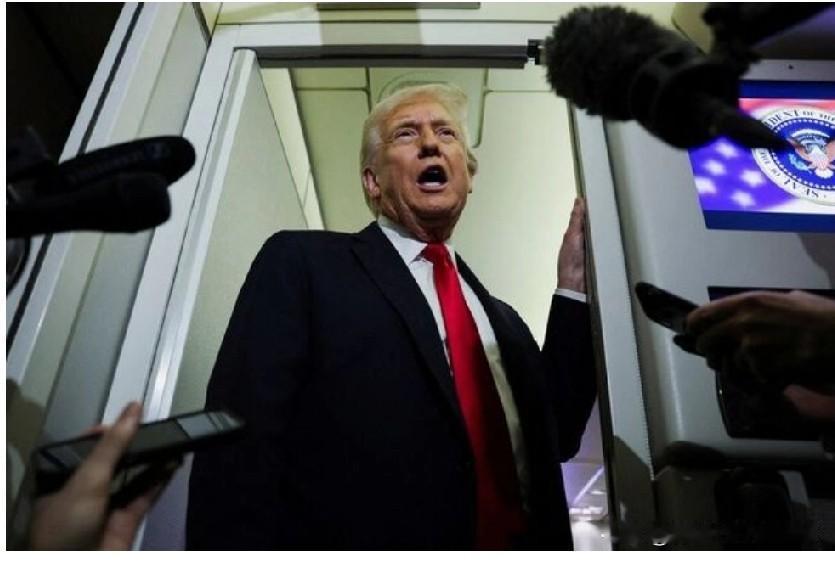 特朗普称南非不会获得2026年 G20峰会的邀请。

(路透社)——美国总统唐纳