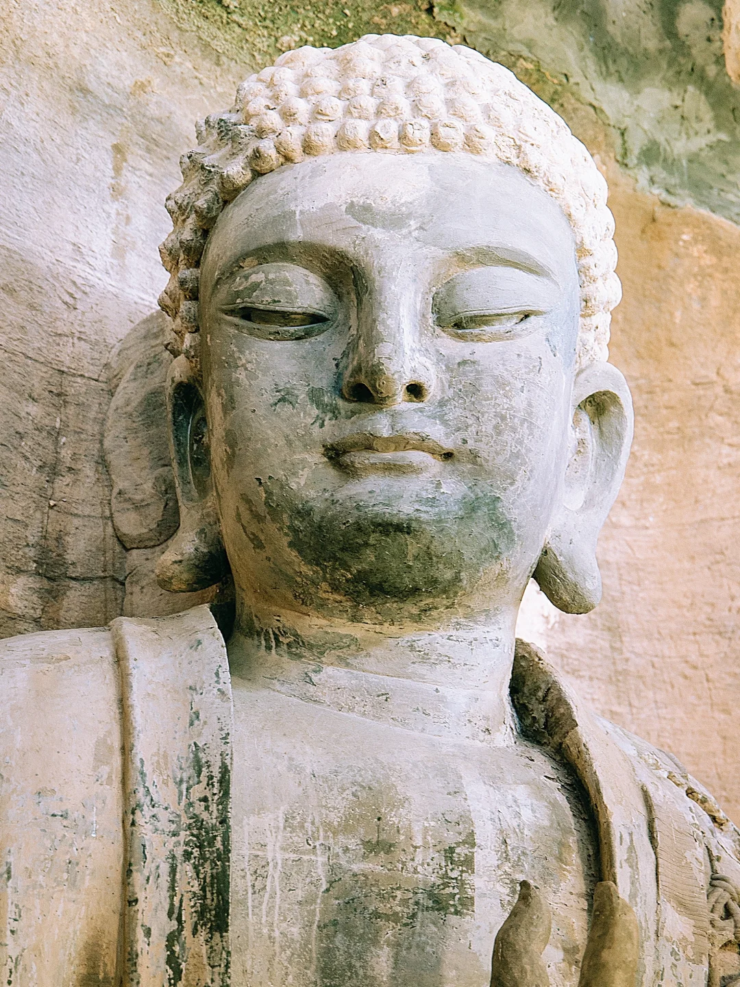 半边寺：宋代石刻的气韵与细腻