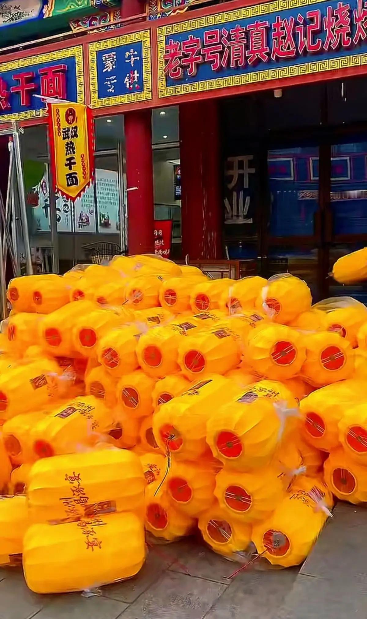 会不会是投诚任务，地方叛变暗语？在中国只接受一个形状圆，一个颜色红，你可以通过内