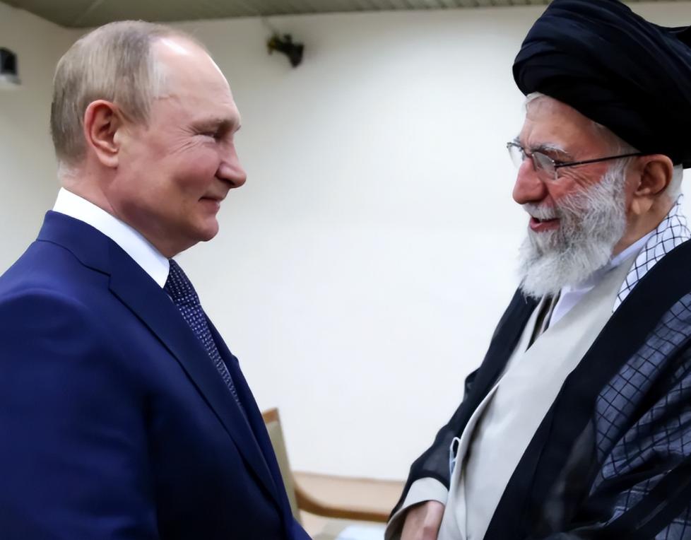 总有一些人，对俄罗斯抱有幻想。阿萨德的结局早已警示伊朗，普京绝不会为盟友赌上国运