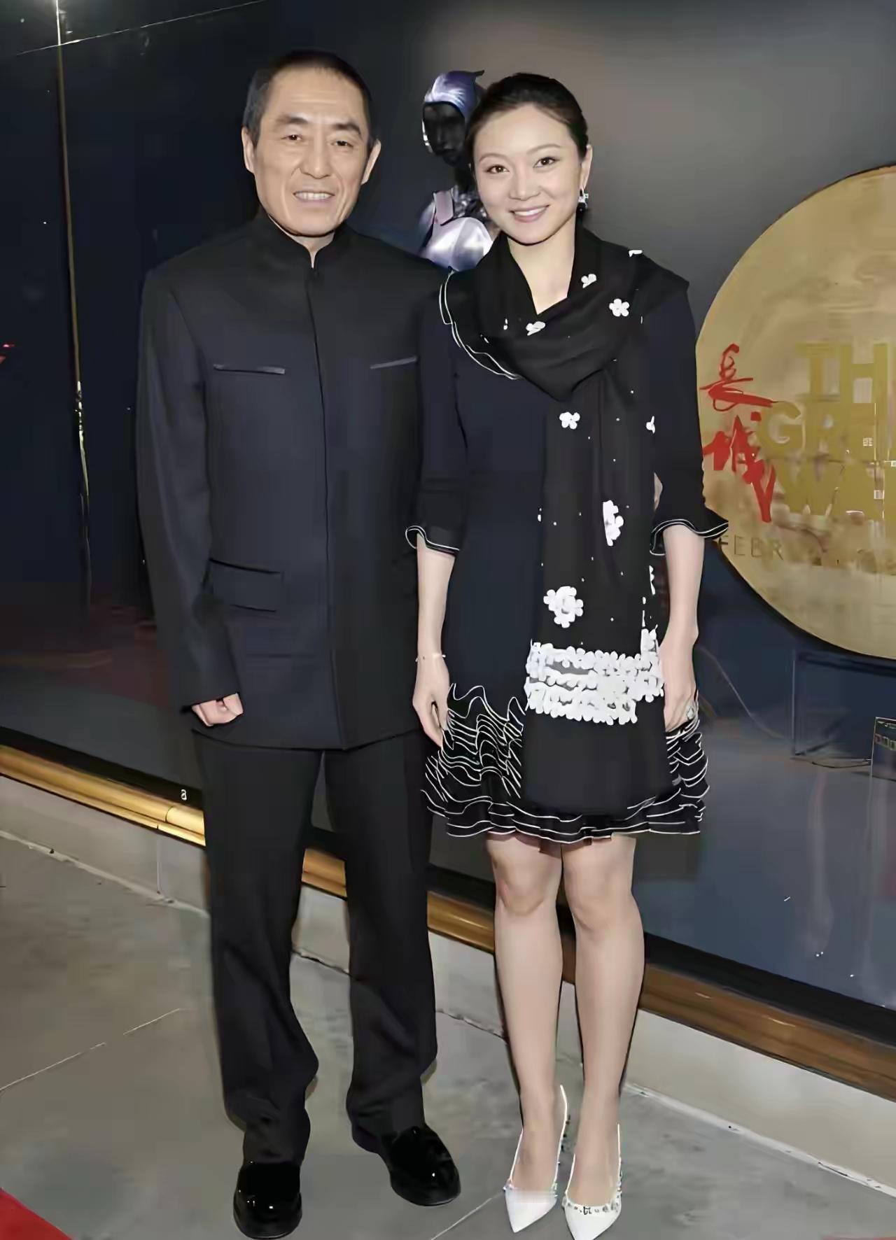 张艺谋
陈婷
夫妻照