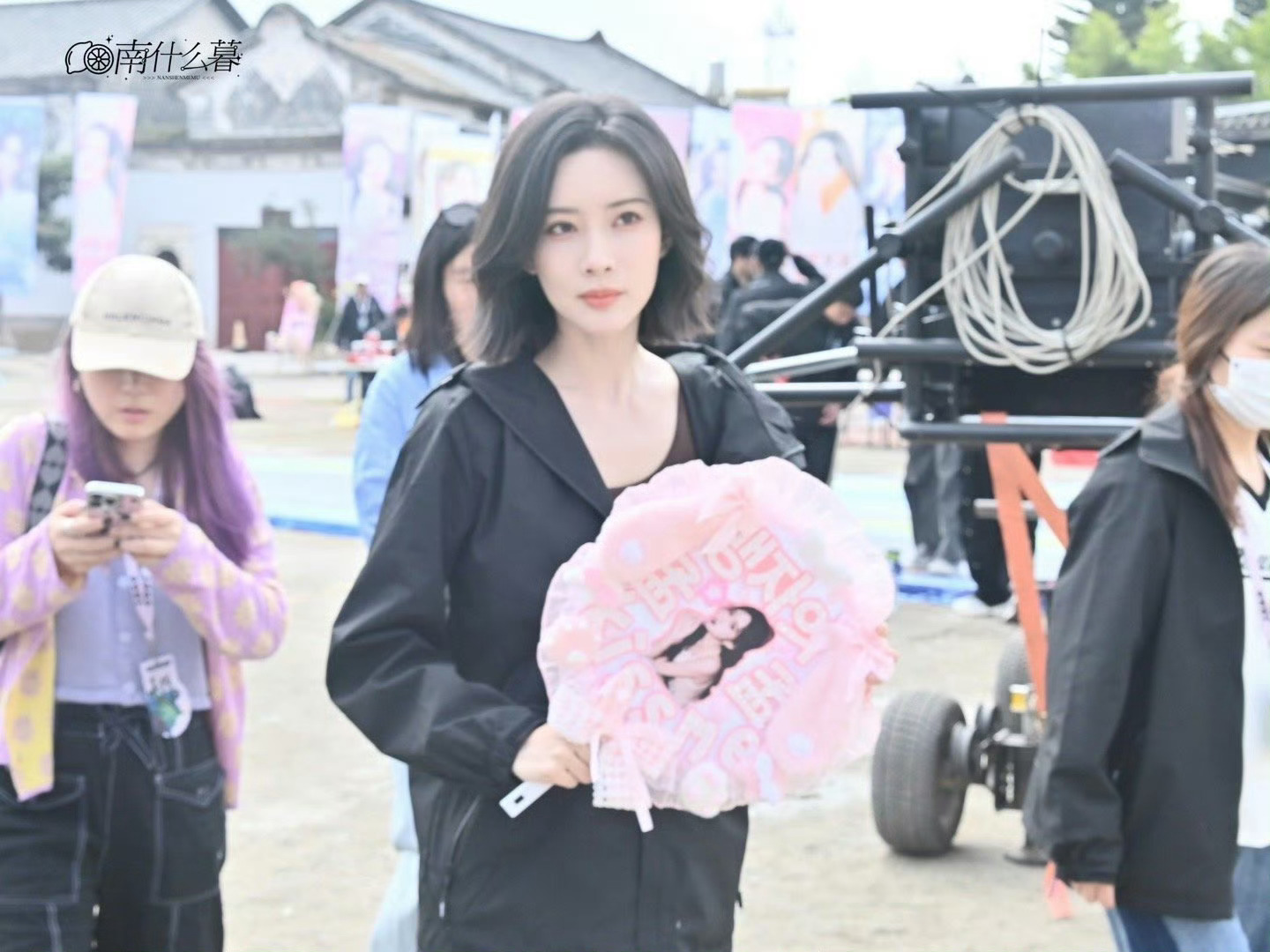 #孟子义剪了短发#哇孟姐的短发好美，酷飒小女孩，看得出孟姐真的很喜欢这个角色啦！