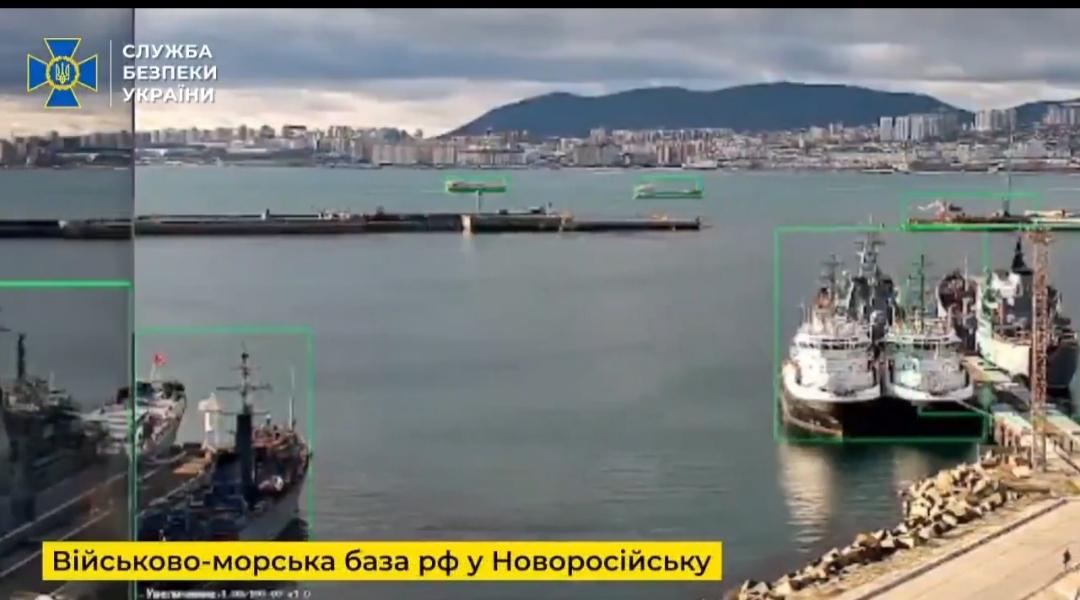 SBU水下无人机首毁俄潜艇

乌克兰安全局水下无人机历史上首次摧毁一艘俄罗斯潜艇