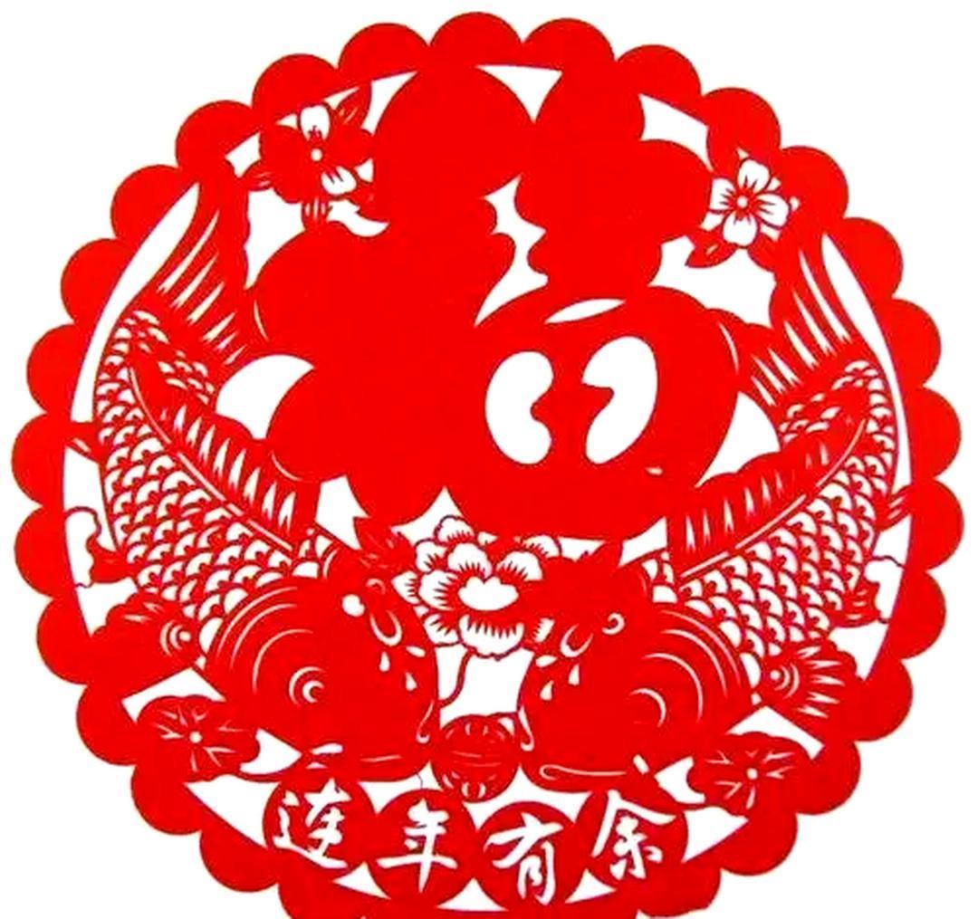 外国千里马拍抽象剪纸遇中国伯乐 剪纸，这门古老的艺术形式，以纸张为载体，通过镂空