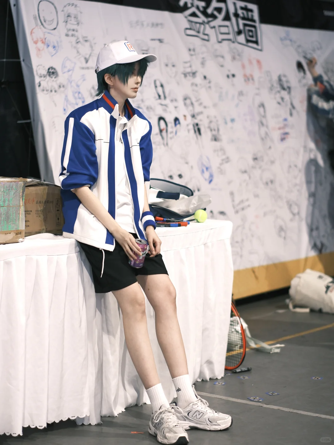 被路人大喊B王别装了……