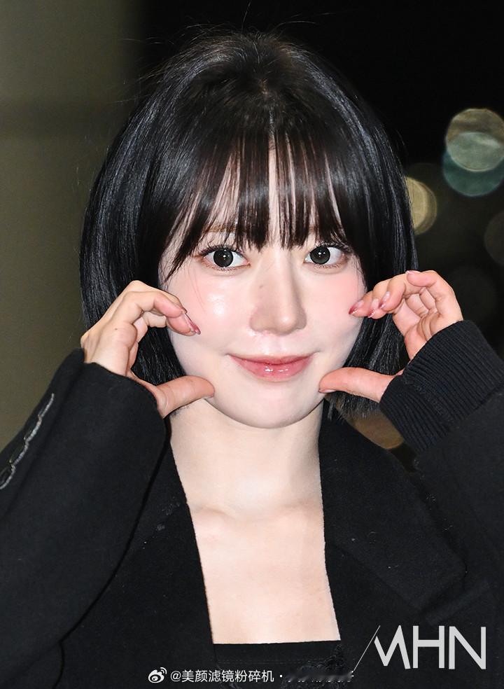 宫脇咲良，洪恩採今日机场新闻图 