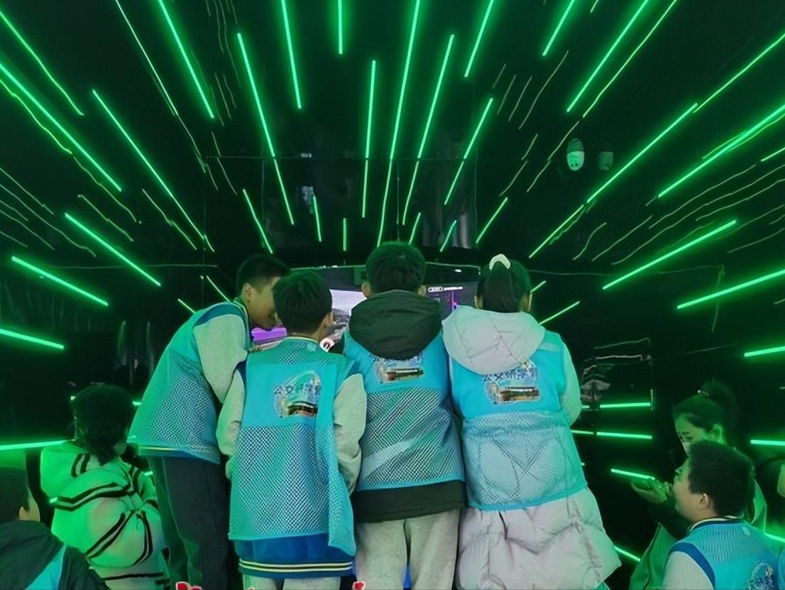 寒假刚开始，研学预约的热度已提前升温。李女士的孩子正在上三年级，每逢假期，她都会